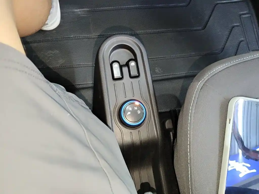 Wuling MINIEV — миниатюра 14