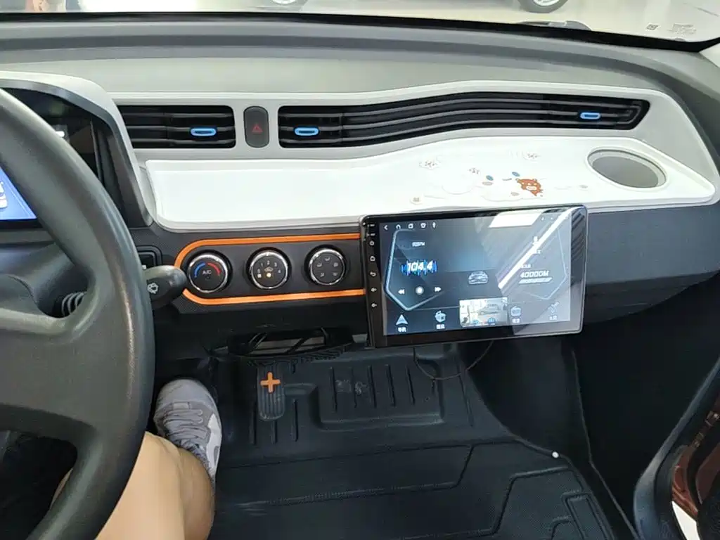 Wuling MINIEV — миниатюра 13