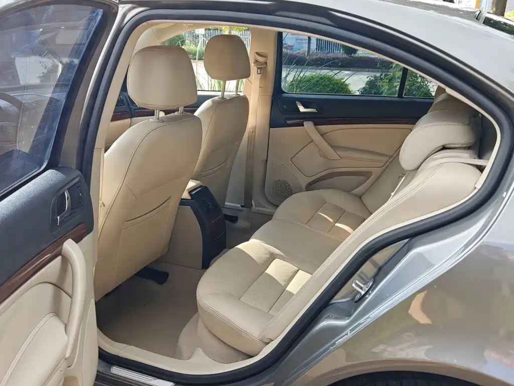 Skoda Octavia — миниатюра 9
