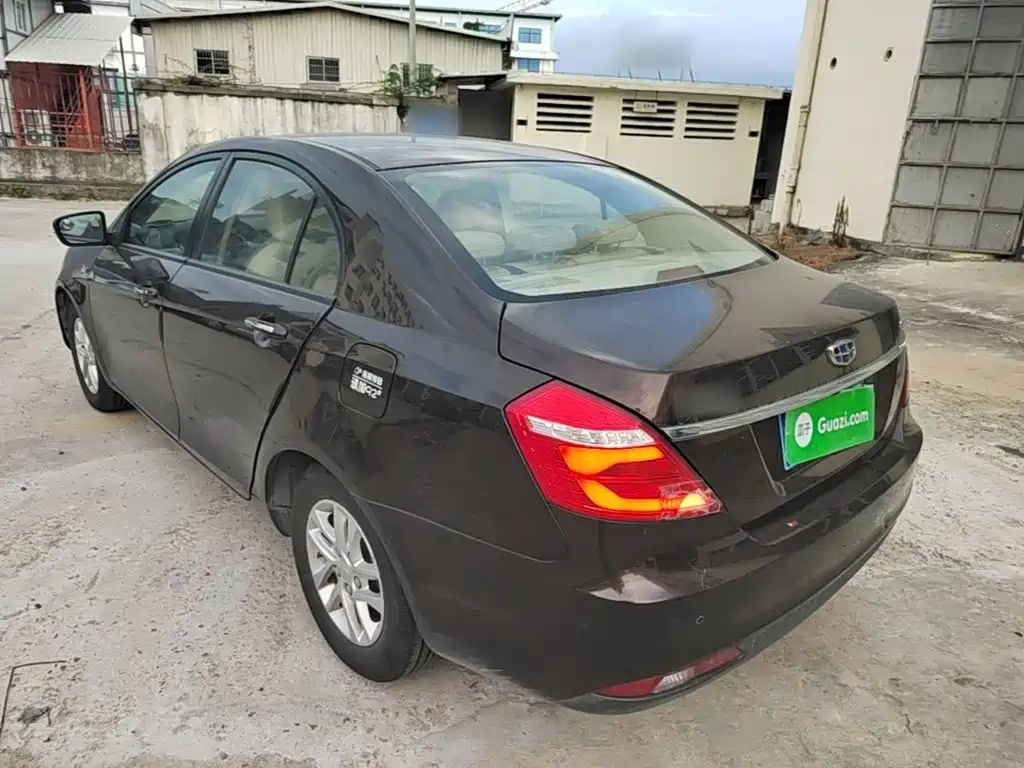 Geely Emgrand — миниатюра 5