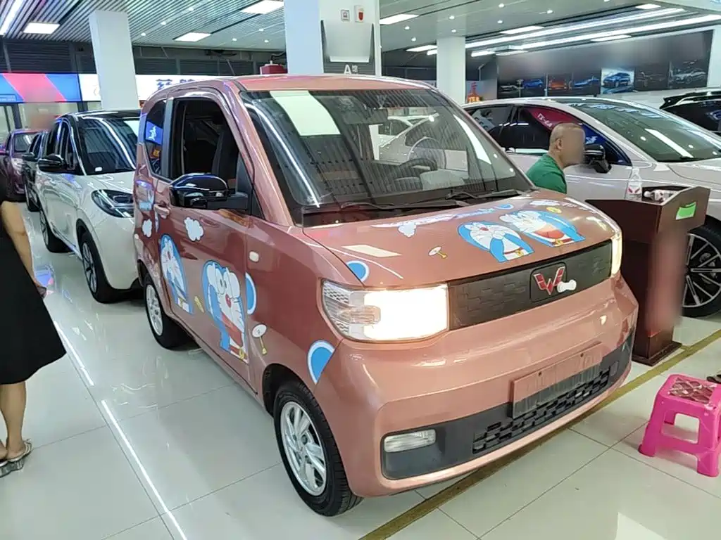 Wuling MINIEV — миниатюра 4