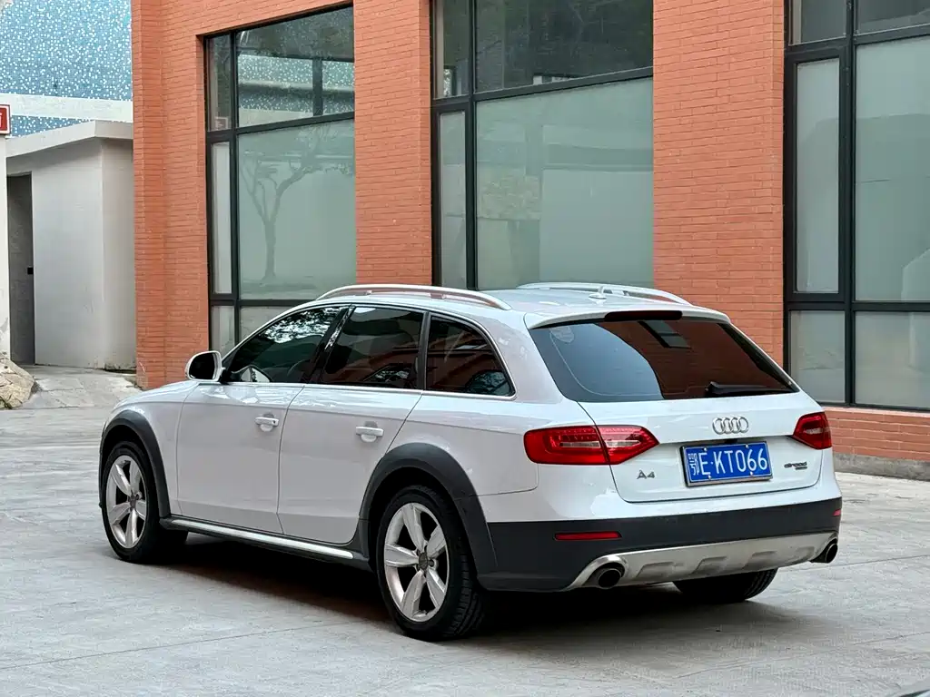 Audi A4 (Import) — миниатюра 6