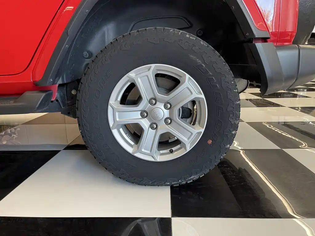 Jeep Wrangler — миниатюра 11