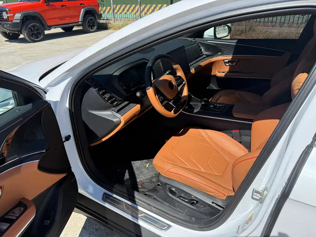 BYD Han — миниатюра 4