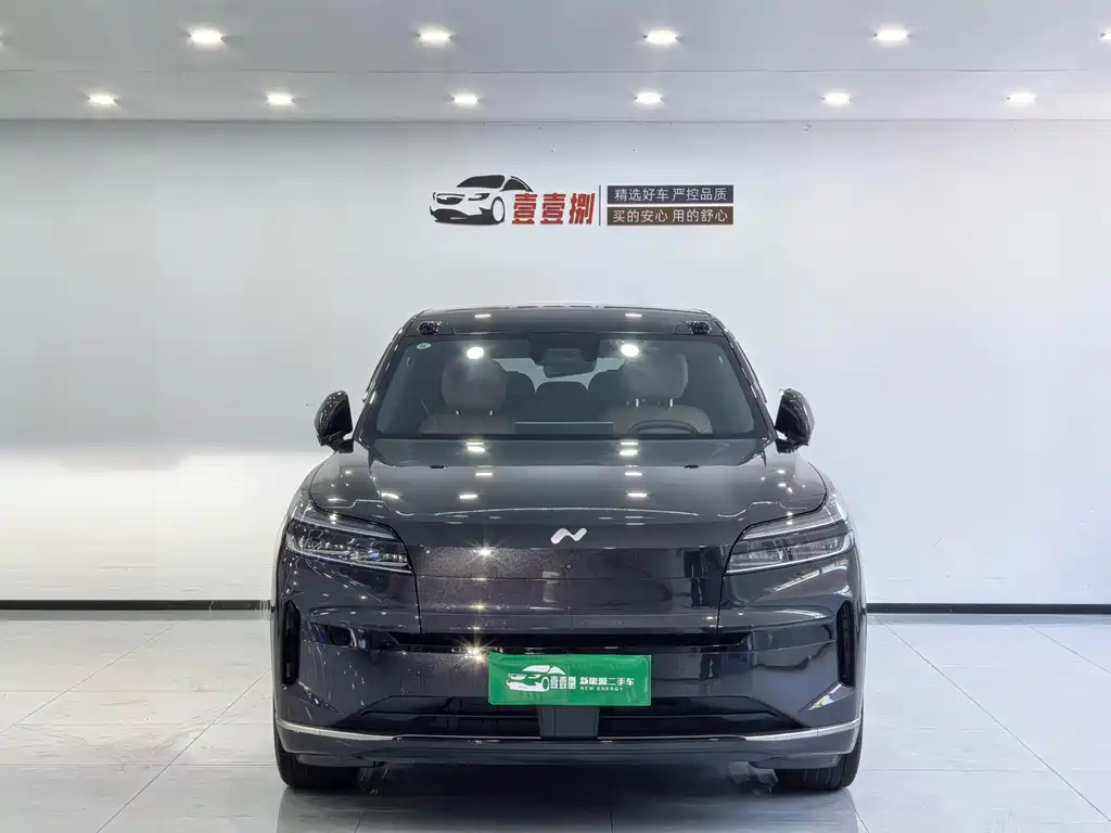 Onvo L90 2025 Ultra мест