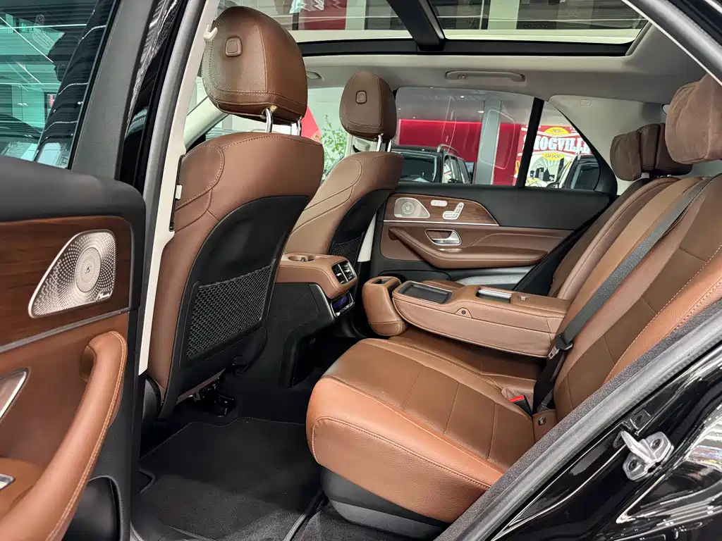 Mercedes-Benz GLE (Import) — миниатюра 14