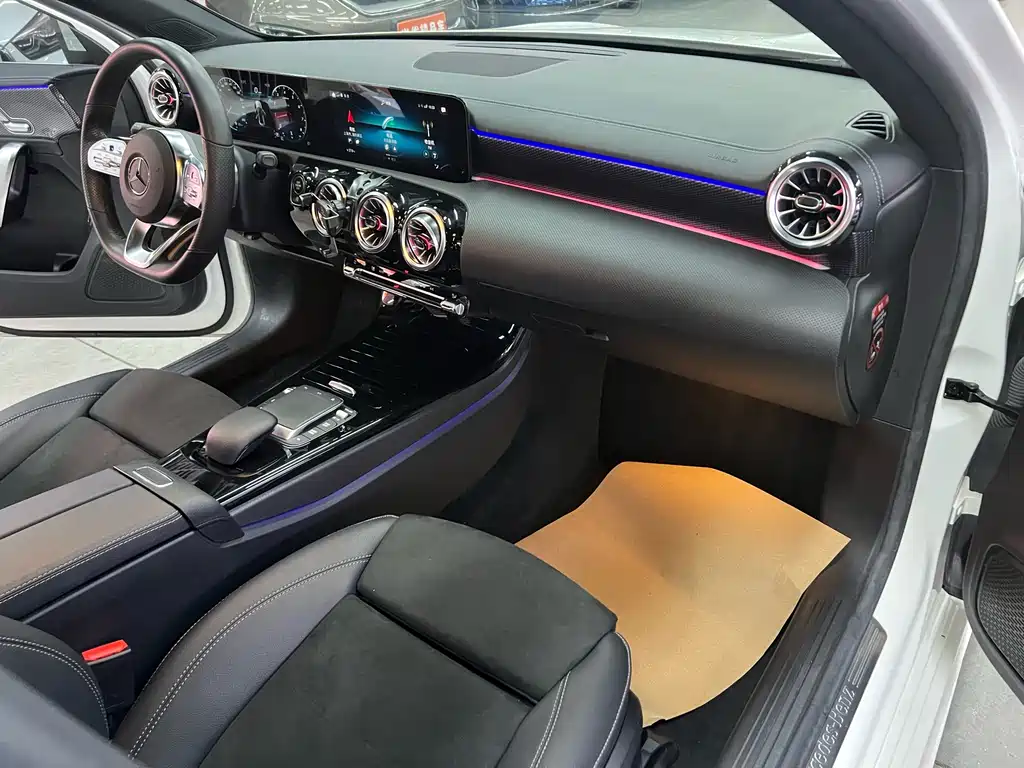 MERCEDES-BENZ A CLASS