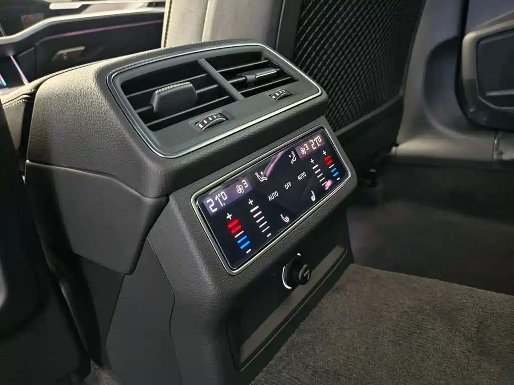 Audi A6L — миниатюра 13