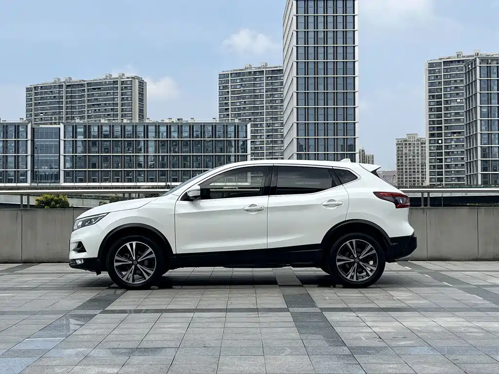 Nissan Qashqai — миниатюра 4