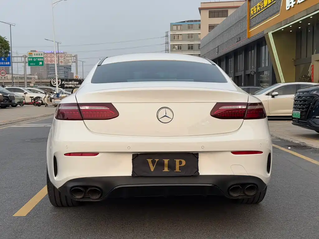 Mercedes-Benz E-Class (Import) — миниатюра 8
