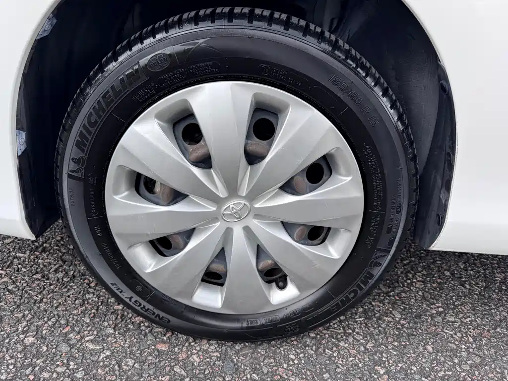 Toyota Yaris L — миниатюра 10