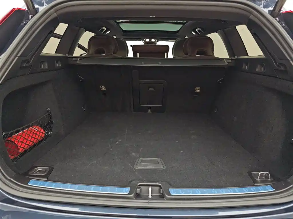 Volvo V60 2023 B5 Luxury
