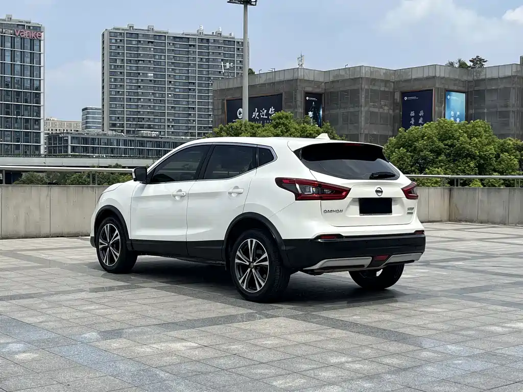 Nissan Qashqai — миниатюра 14