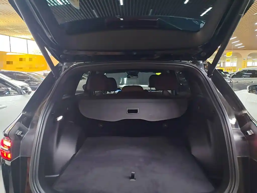 Geely Xingyue L — миниатюра 19