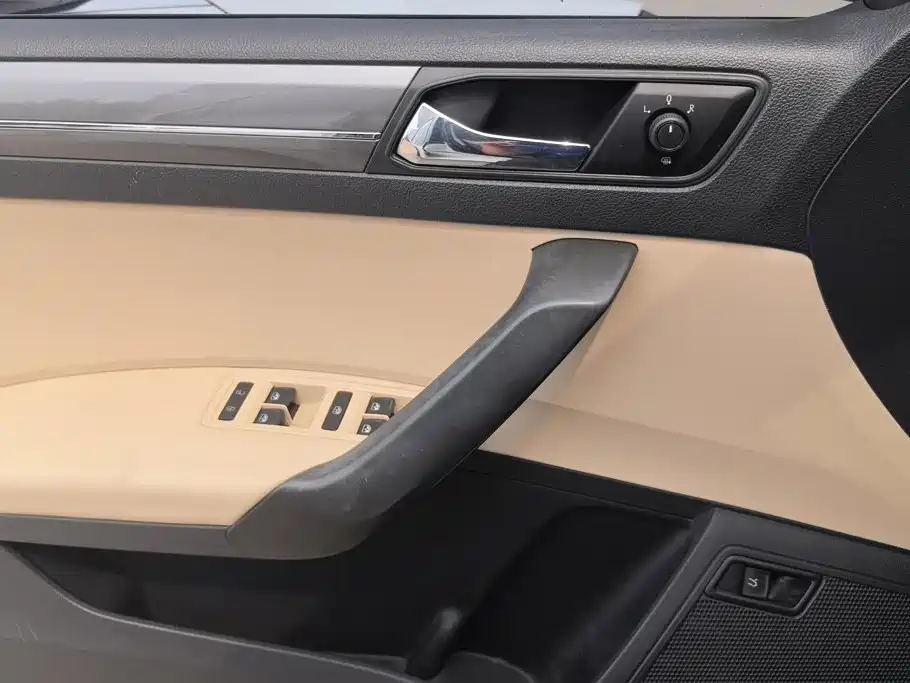 Volkswagen Santana — миниатюра 7