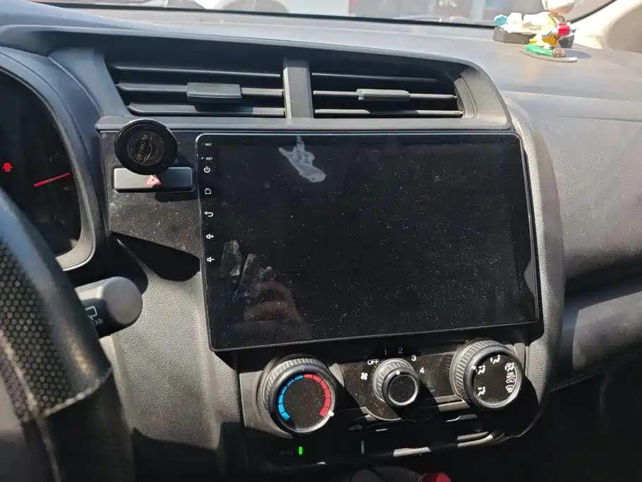 Honda Fit — миниатюра 13