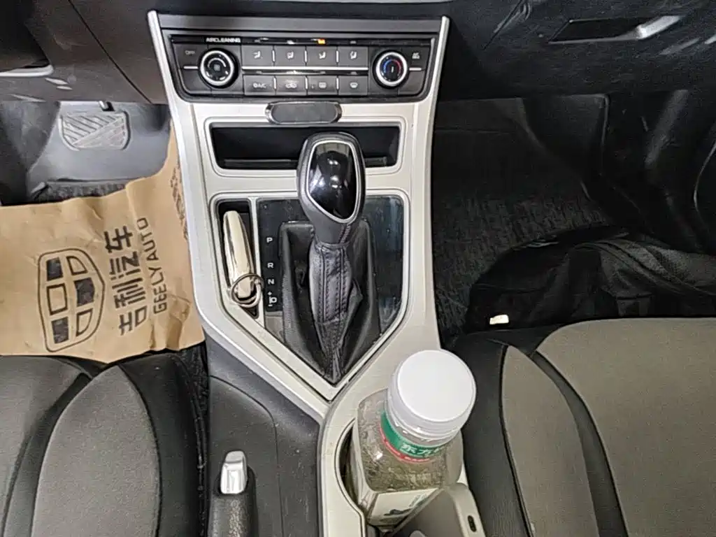 Geely Vision — миниатюра 14
