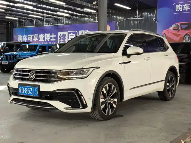 VOLKSWAGEN TIGUAN L