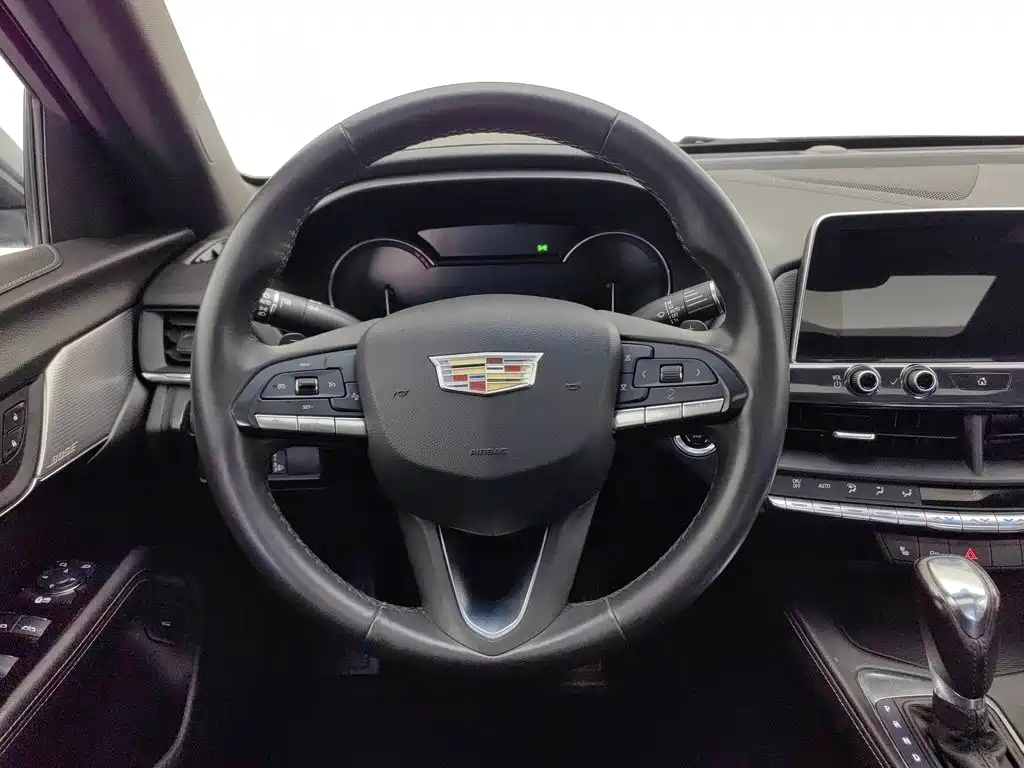 Cadillac CT4 — миниатюра 11