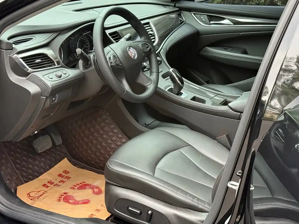 Buick LaCrosse — миниатюра 5