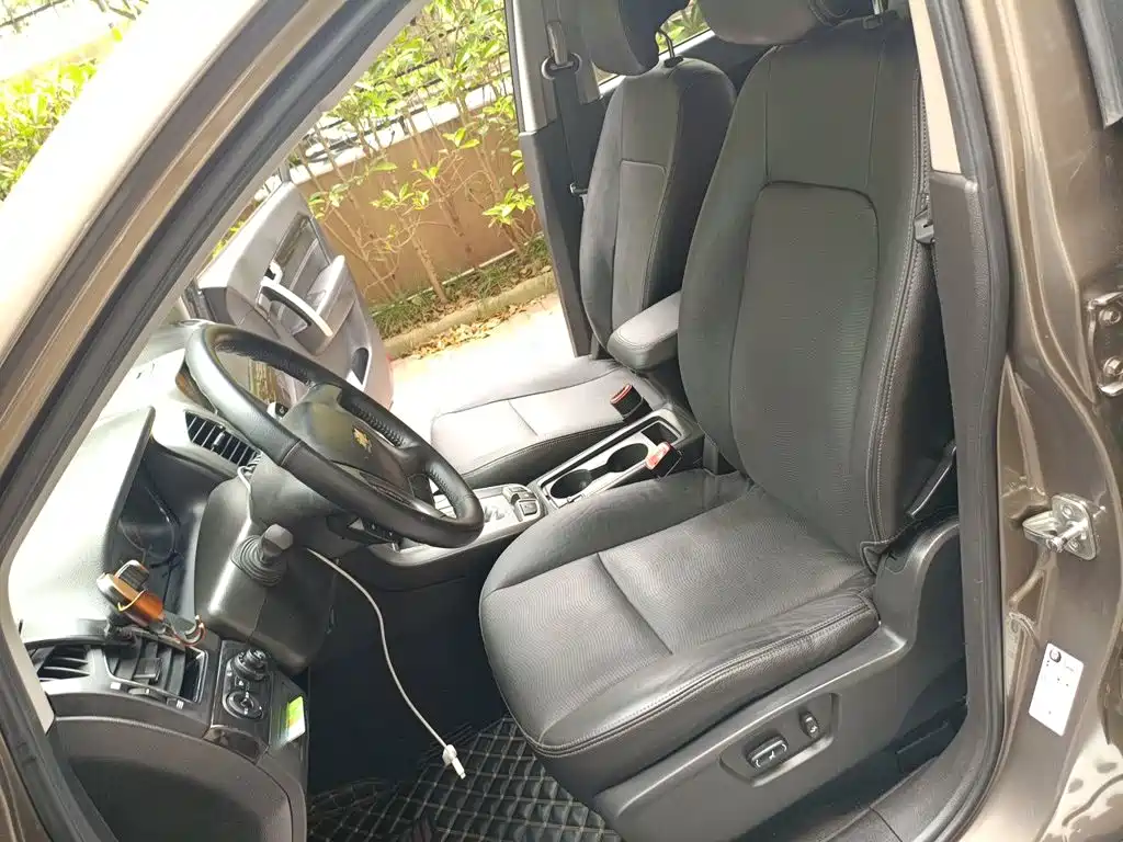 Chevrolet Captiva — миниатюра 12