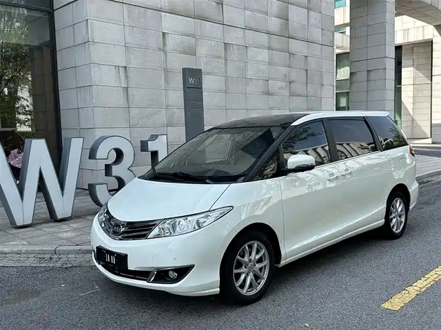 BYD  M6 2016