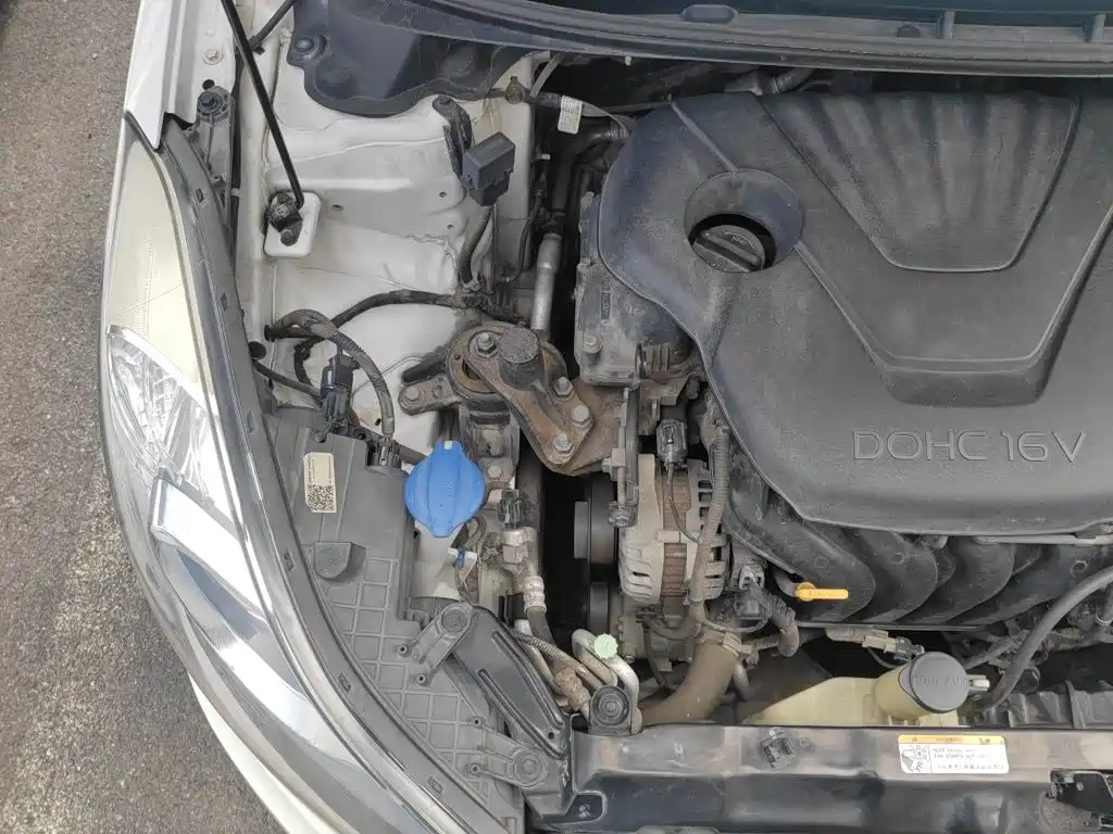 Hyundai Elantra Langdong — миниатюра 21