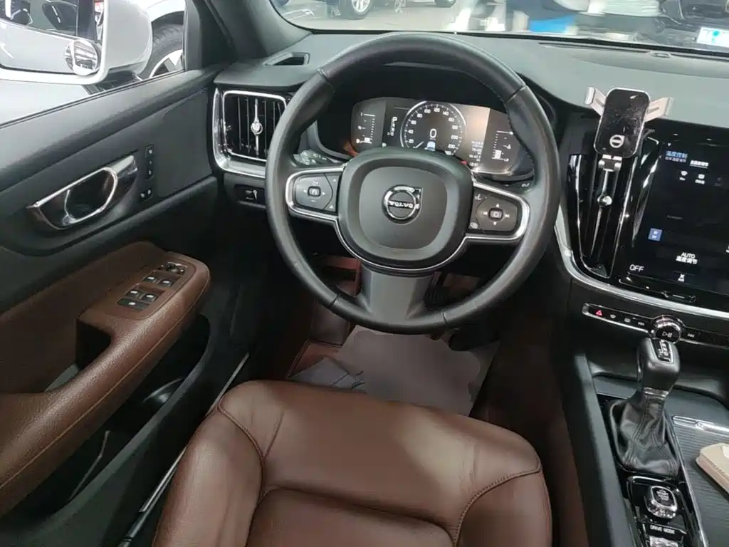 Volvo S60 — миниатюра 11
