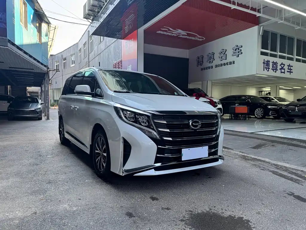 GAC TRUMPCHI M8
