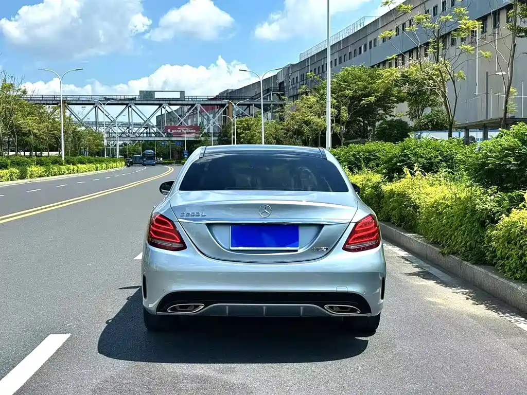 Mercedes-Benz C-Class — миниатюра 3
