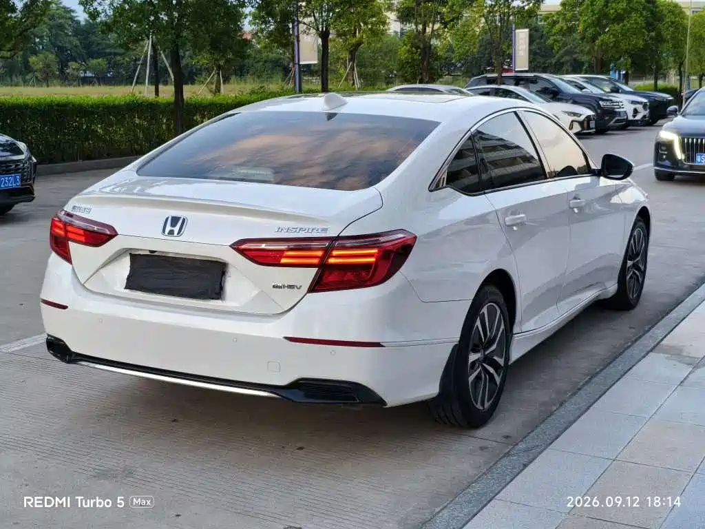 Honda Inspire — миниатюра 9