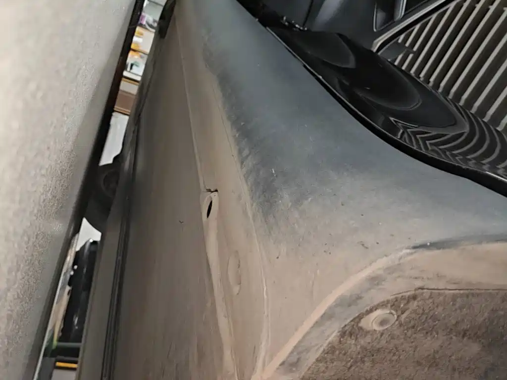 Tesla Model Y — миниатюра 22
