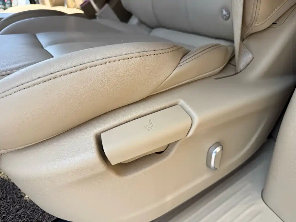 Buick GL8 — миниатюра 21