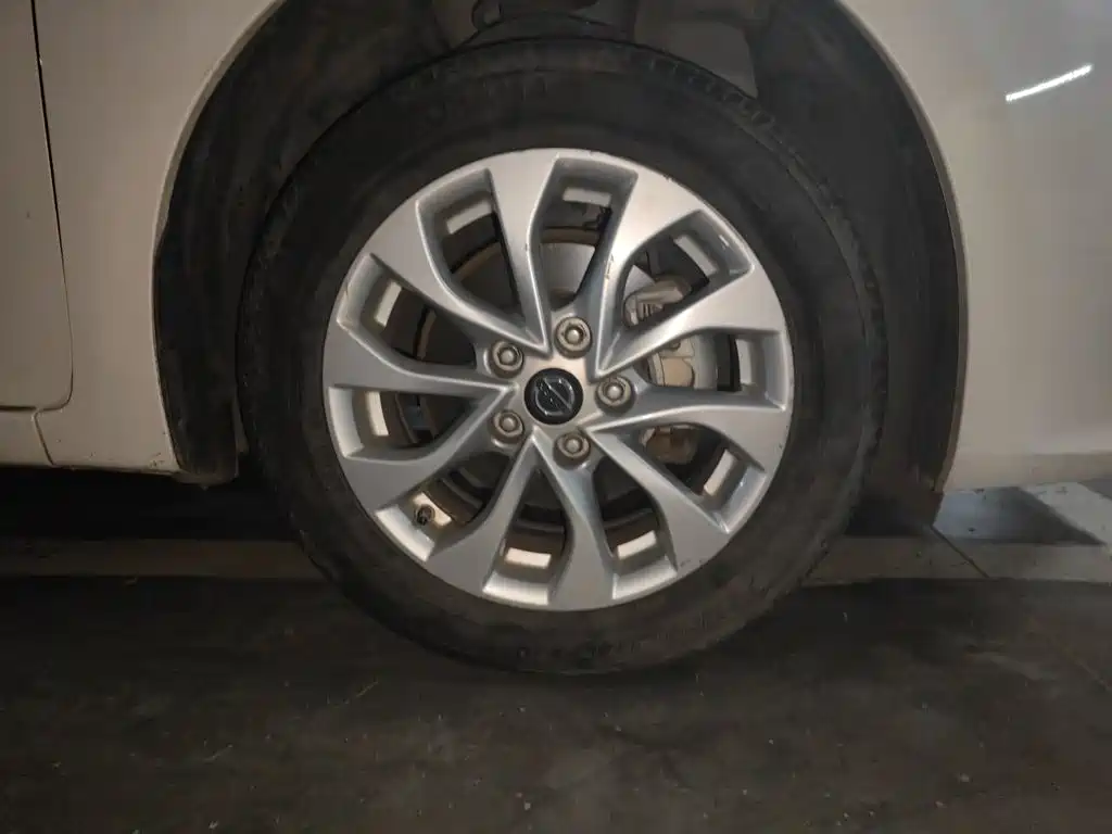Nissan Sylphy — миниатюра 8
