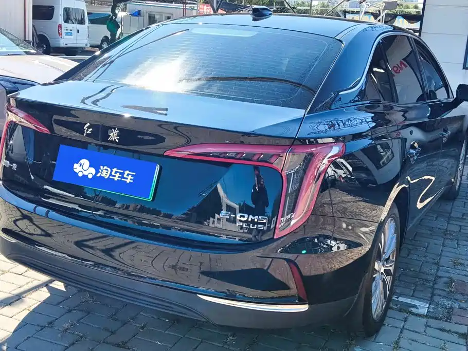 Hongqi Hongqi E-QM5 — миниатюра 3