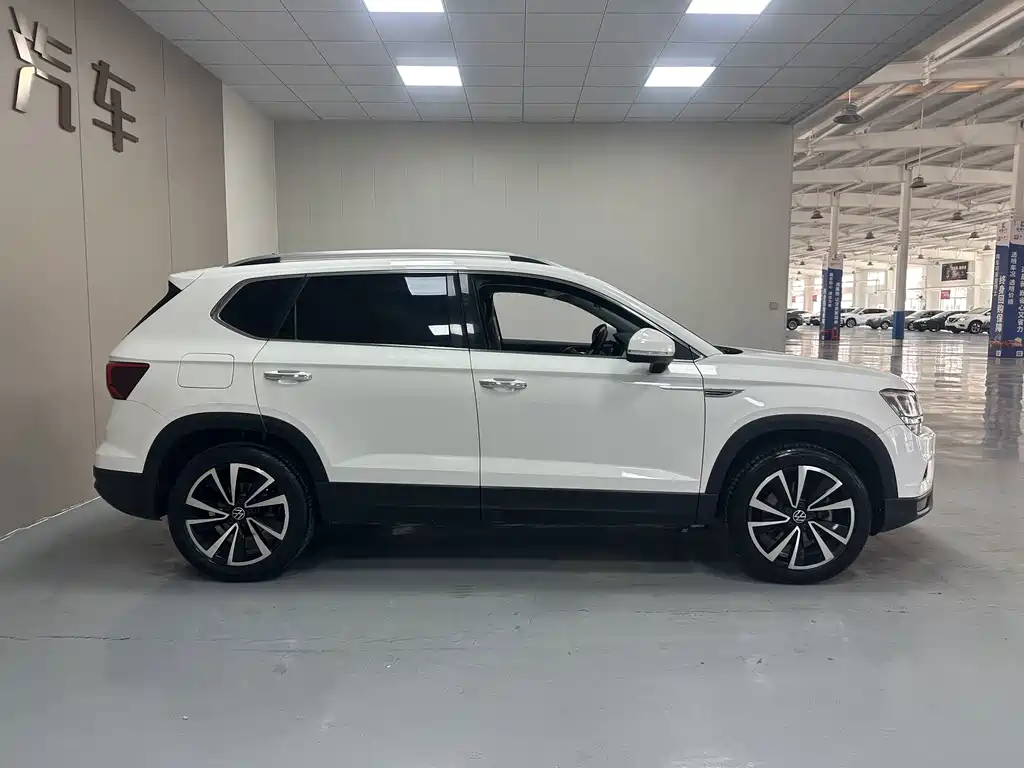 Volkswagen Tharu — миниатюра 8