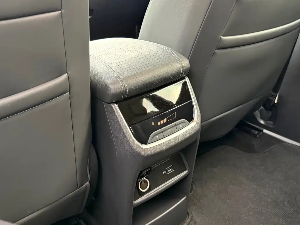 SAIC MAXUS EVERYONE 5