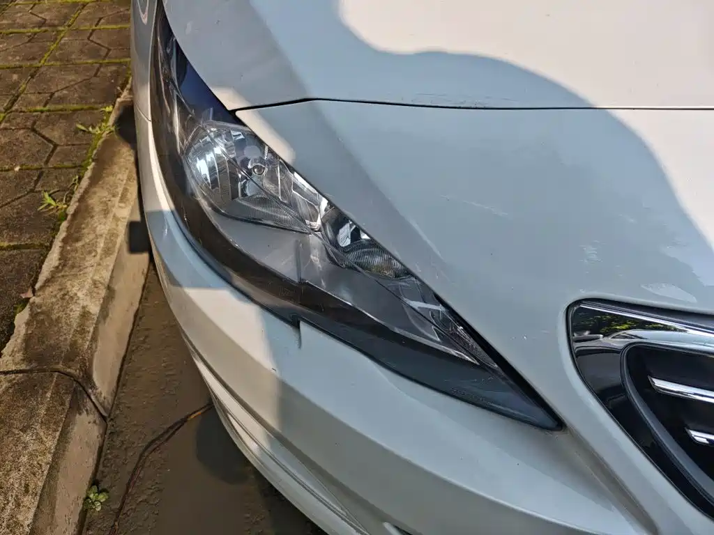 Peugeot 408 — миниатюра 7