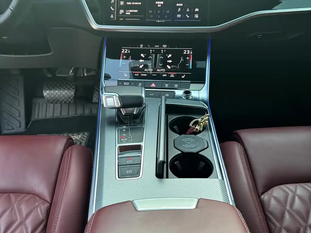 Audi A7L — миниатюра 9
