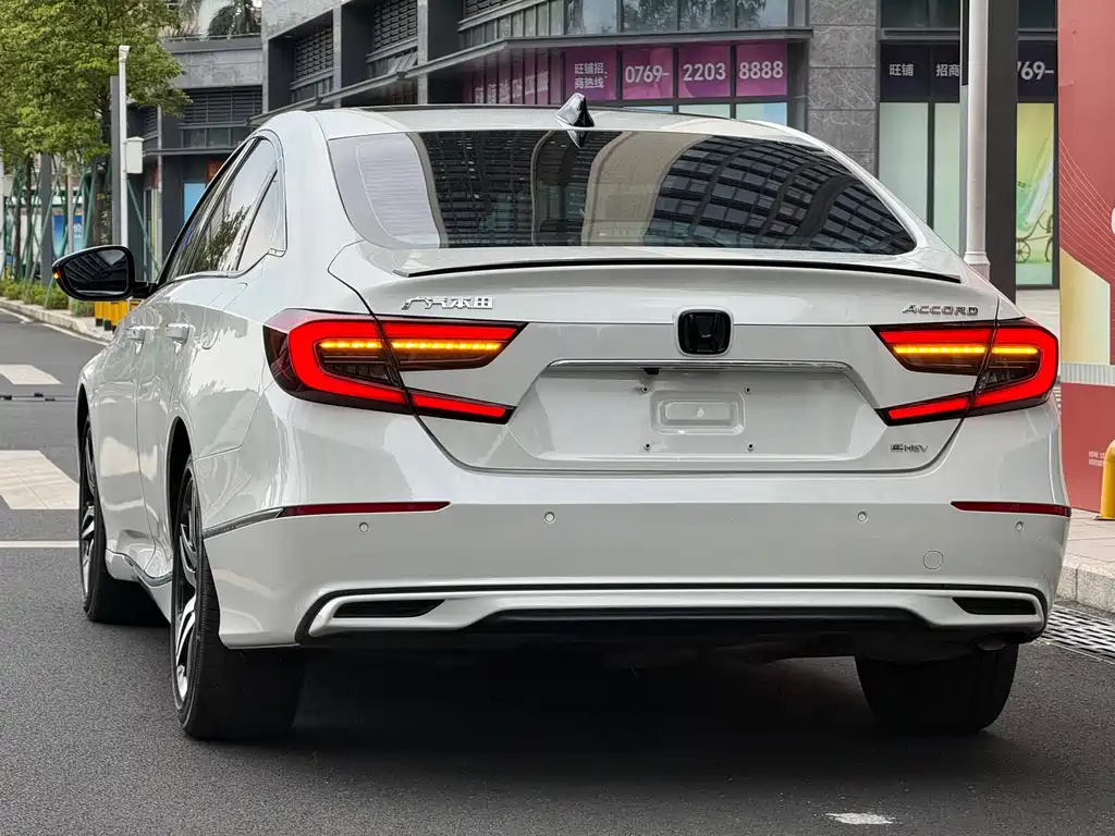 Honda Accord — миниатюра 15