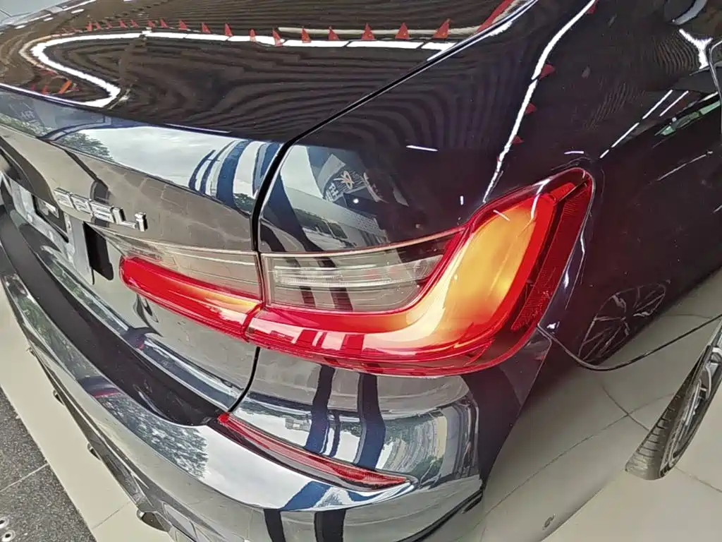 BMW 3 Series — миниатюра 8