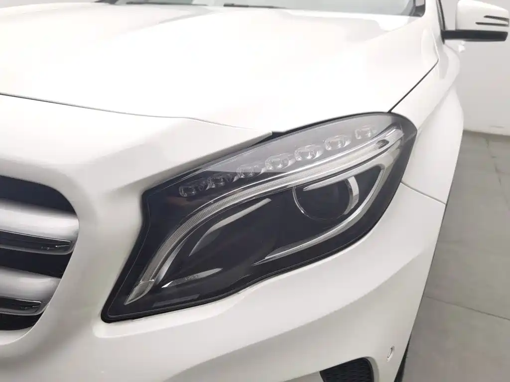 Mercedes-Benz GLA — миниатюра 7