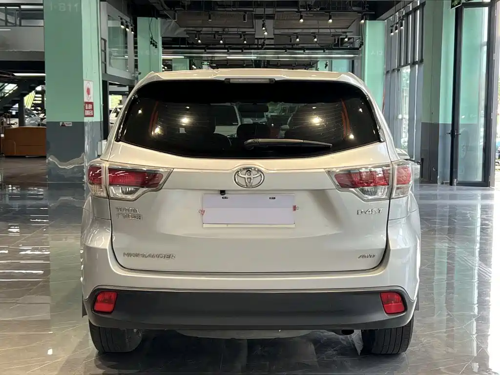 Toyota Highlander — миниатюра 4