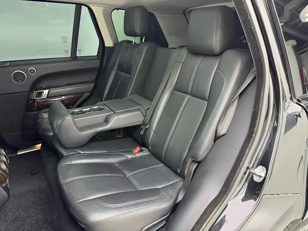 Land Rover Range Rover — миниатюра 18