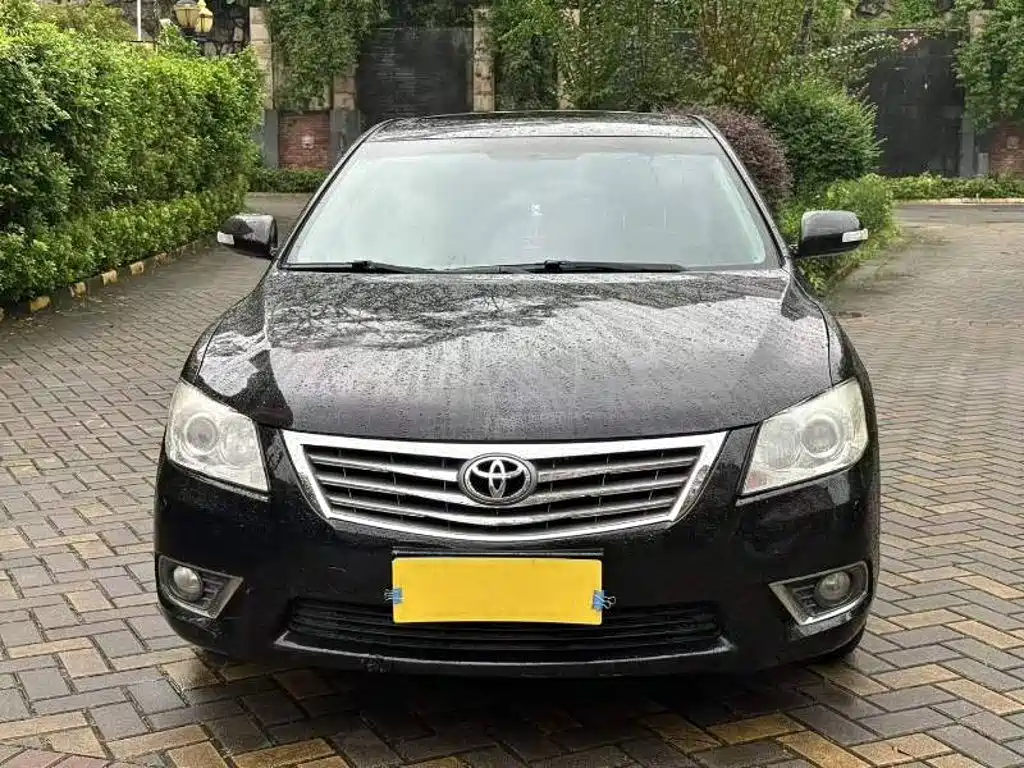 Toyota Camry — миниатюра 2
