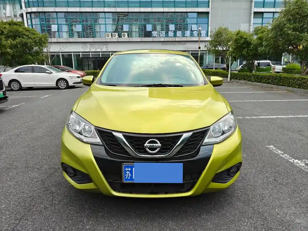 Nissan Tiida — миниатюра 2