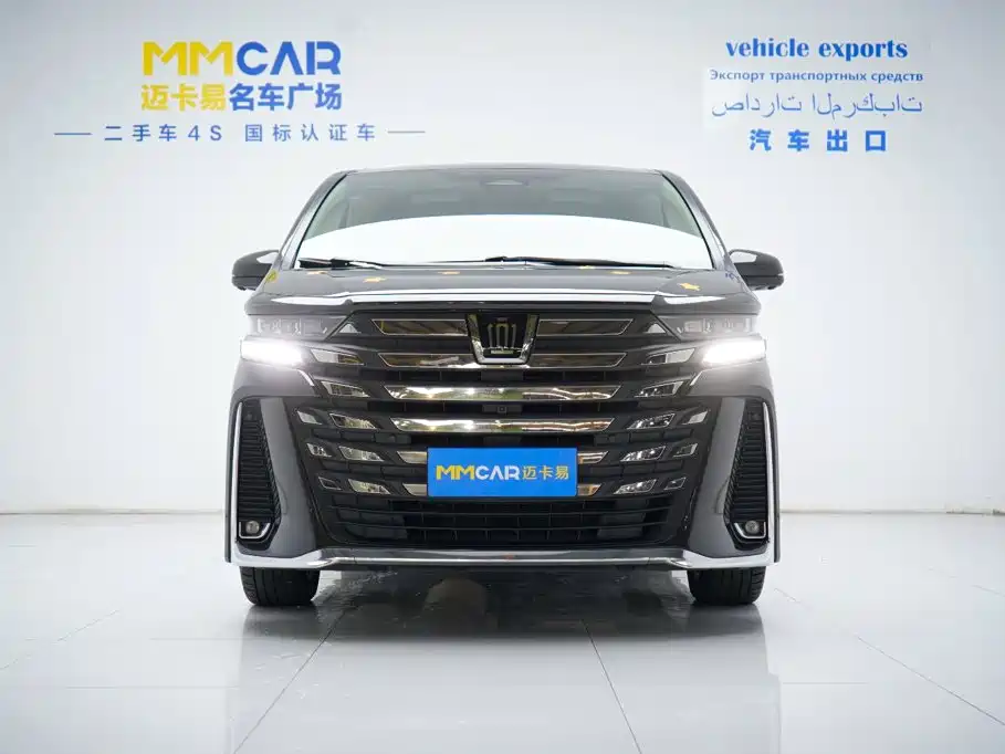 Toyota Vellfire — миниатюра 12