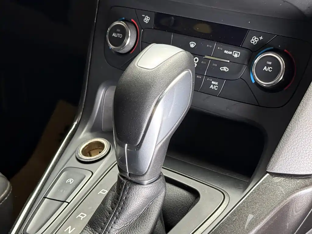 Ford Focus — миниатюра 21