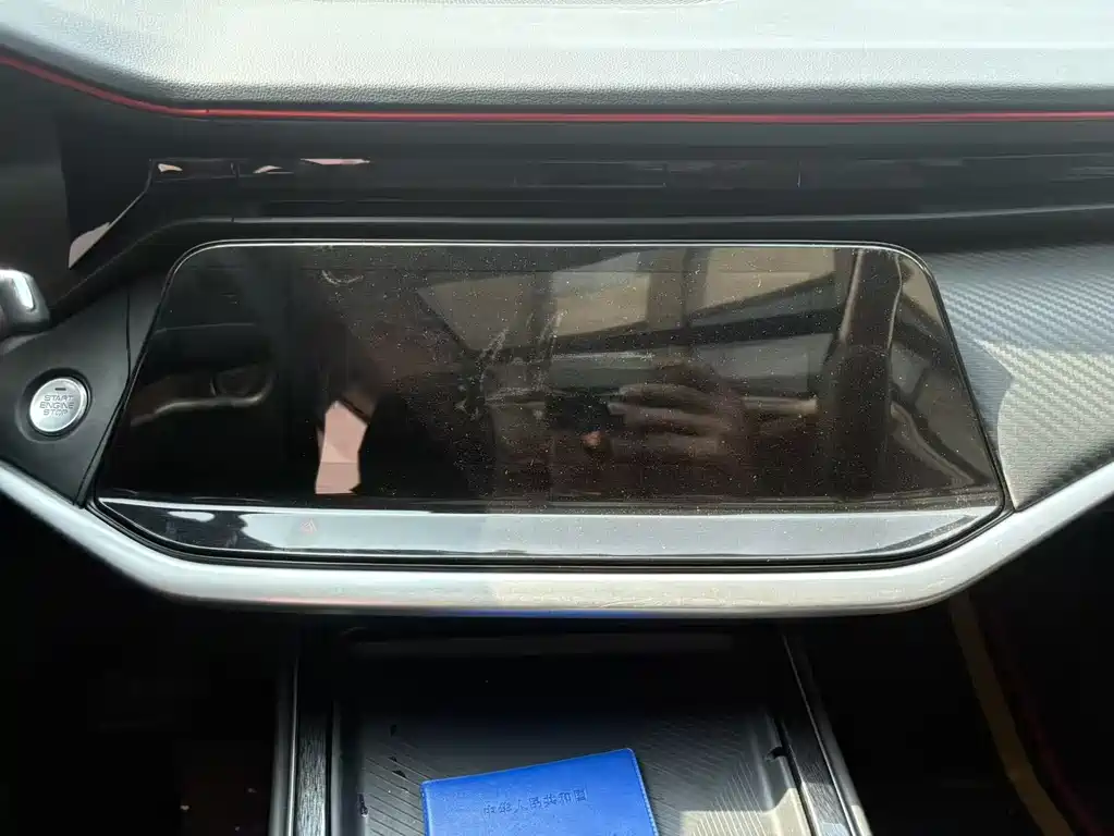 DONGFENG YI HYUN MAX