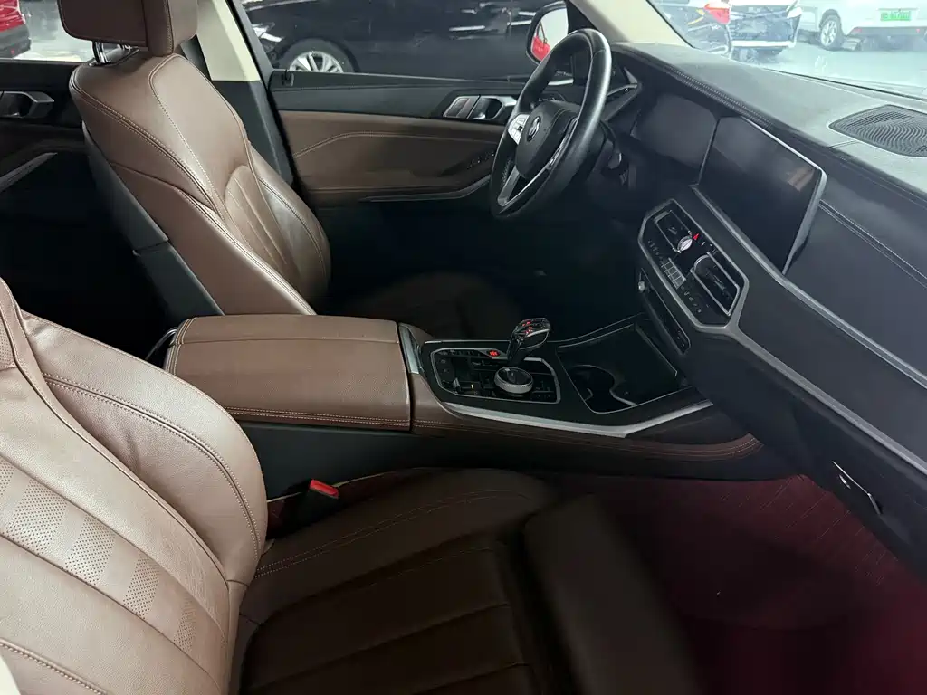 BMW X7 — миниатюра 15